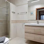 Vila Utopia, 4 Bedrooms, Heated Pool & Complete Privacy *