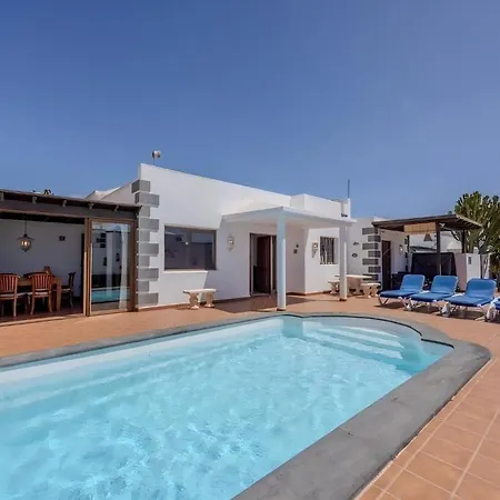 Utopia, 4 Bedrooms, Heated Pool & Complete Privacy Коста Бланка